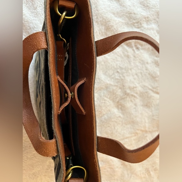 NWT Madewell The Small Transport Crossbody in Zebra Calf Hair - Picture 10 of 13